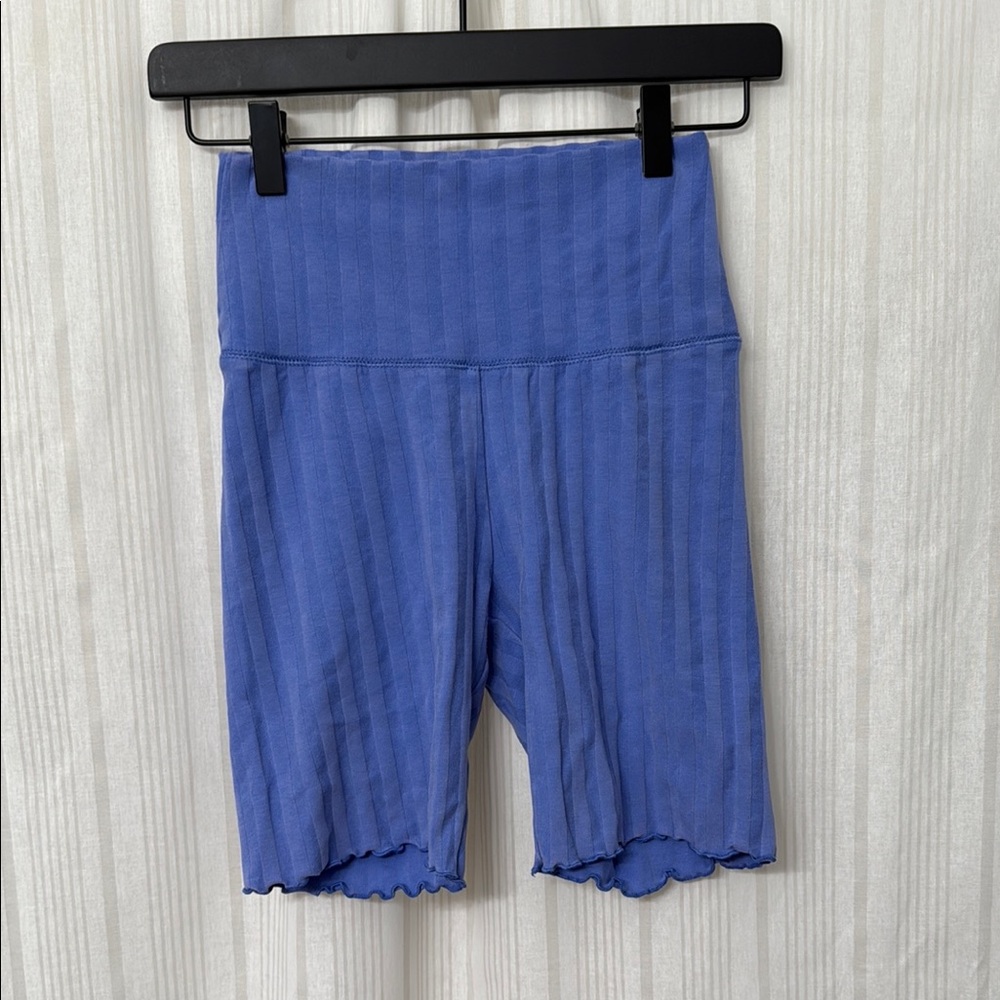 NWT‼️ OFFLINE by Aerie High Rise Ribbed Lettice Trim Bike Shorts in Periwinkle